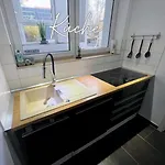 1-4 Personen In *